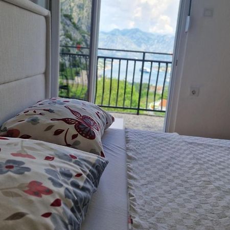 Anastasija 2 Apartment Kotor Bagian luar foto