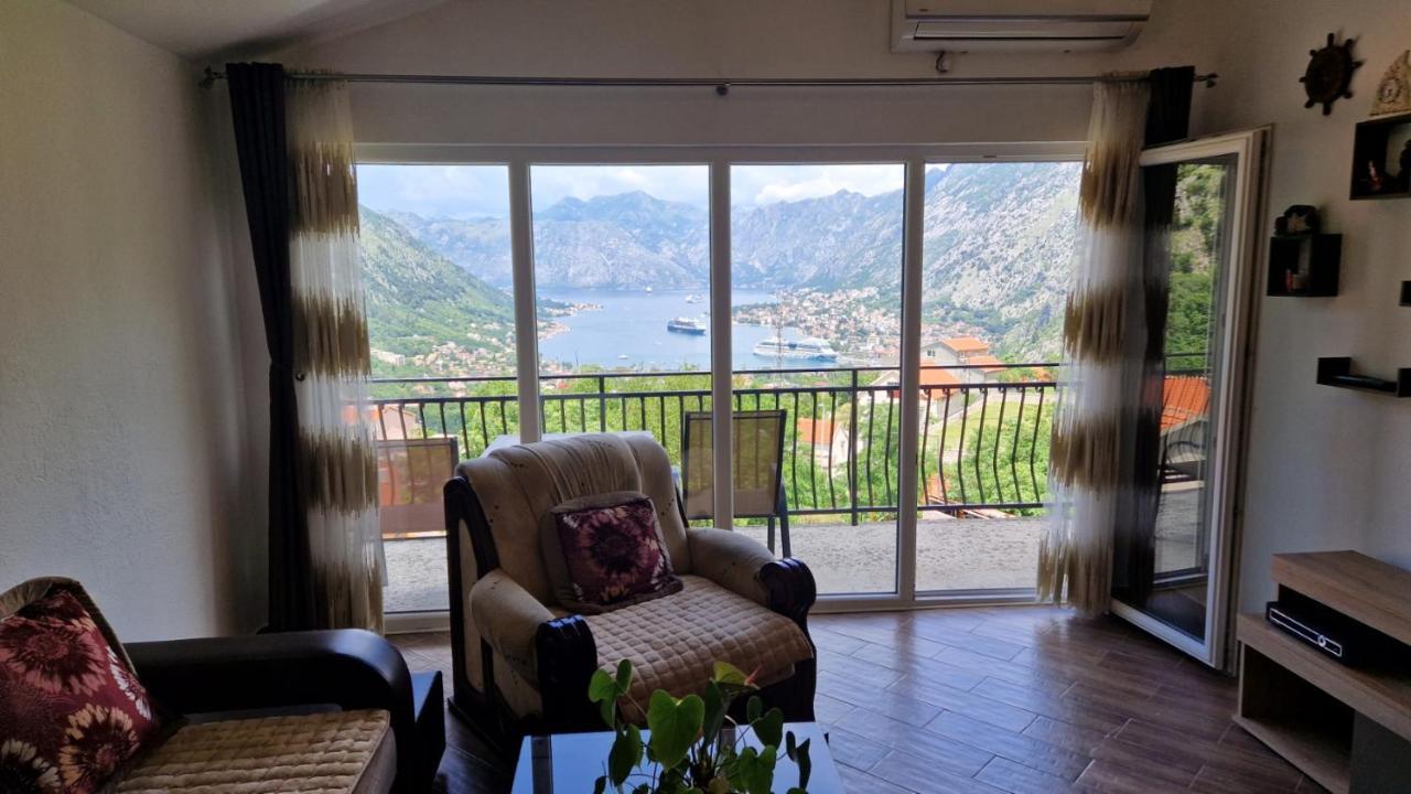 Anastasija 2 Apartment Kotor Bagian luar foto